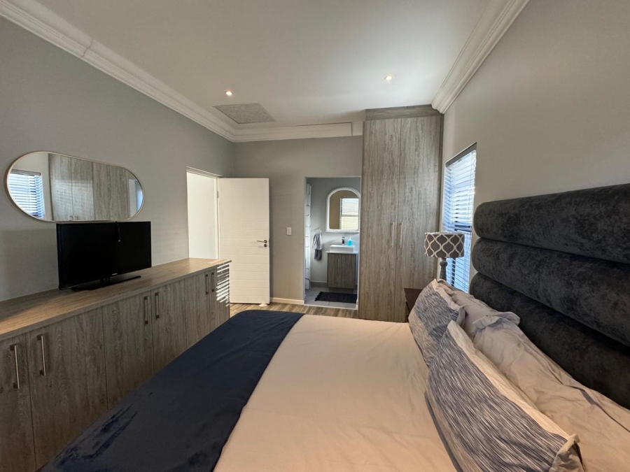 To Let 1 Bedroom Property for Rent in Sunset Beach Western Cape